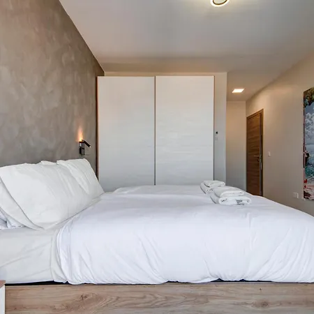 Beautiful 2br With Views Near Apartment Pembroke