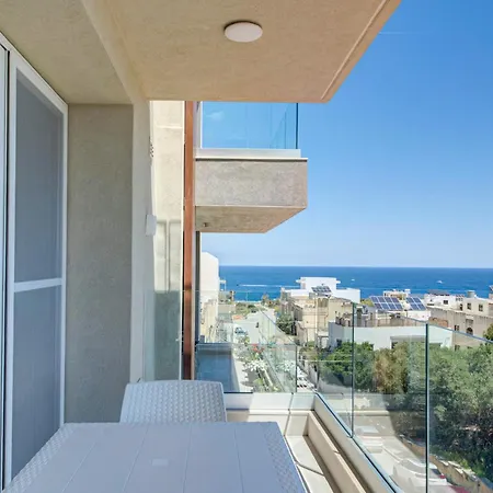 Apartment Beautiful 2br With Views Near *