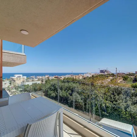 Beautiful 2br With Views Near Apartment *