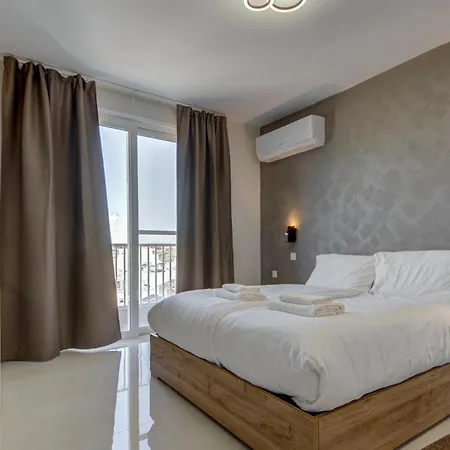 Apartment Beautiful 2br With Views Near *