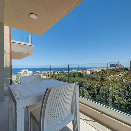 Beautiful 2br With Views Near Apartment *